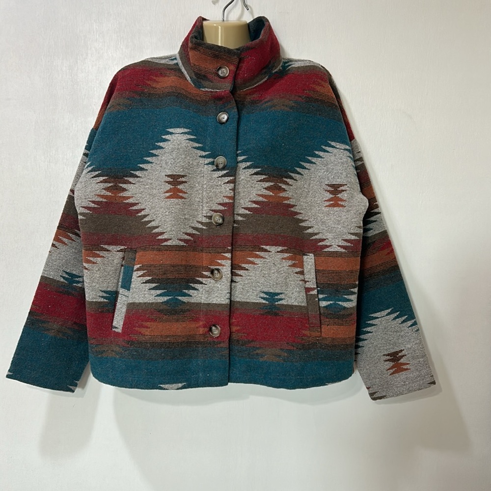 BLUE B COLLECTION WOMEN AZTEC PRINT   BOTTON UP JACKET Sz MD